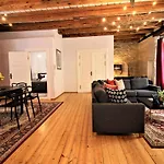 - Old Town Appartement *