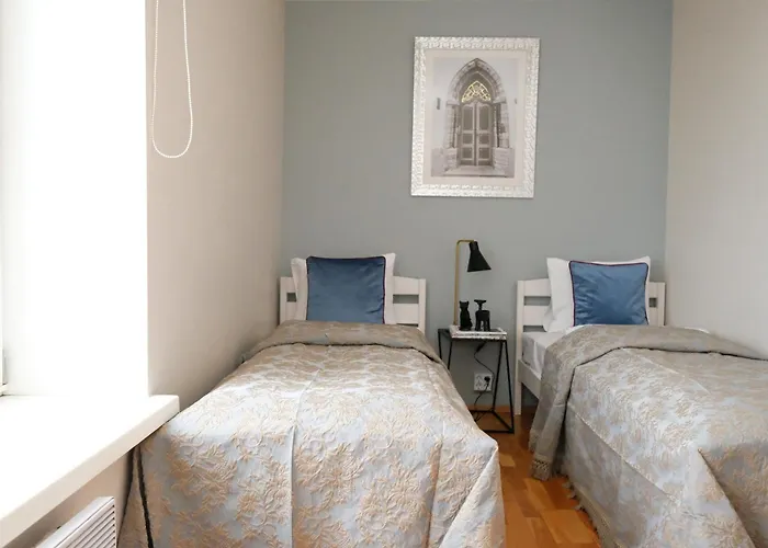 - Old Town Apartament