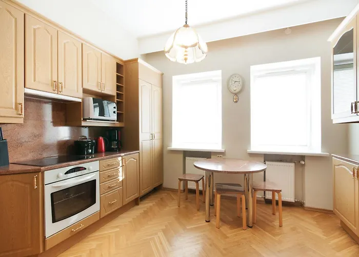 - Old Town Apartament